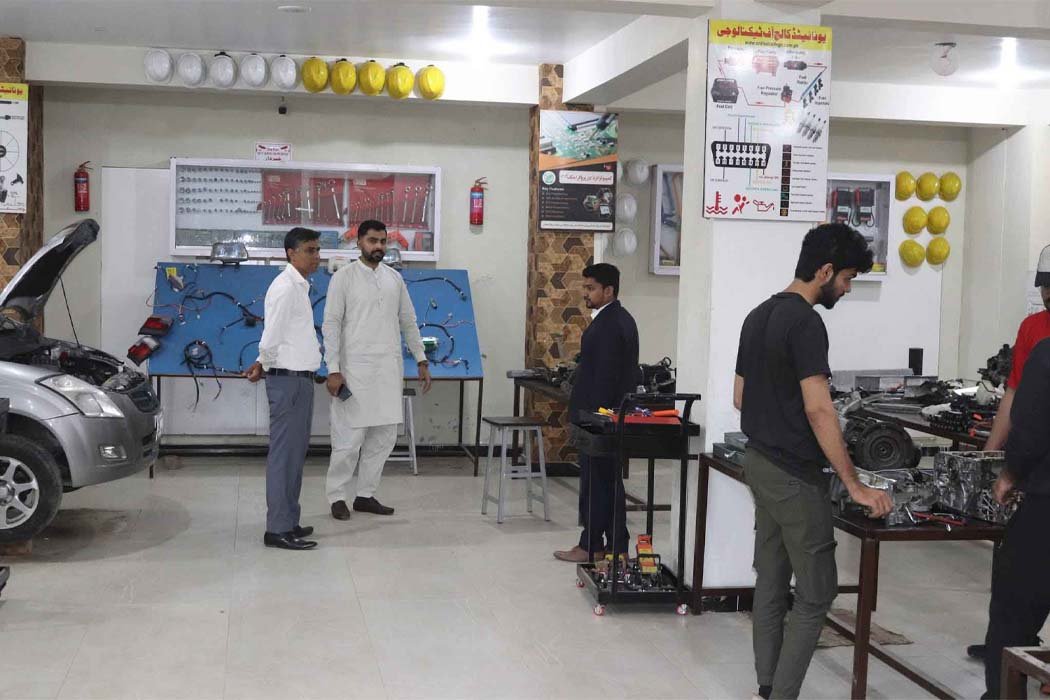 NUTECH Visit United College of Technology